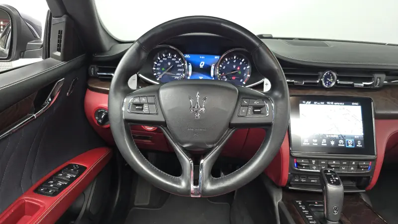 Maserati Quattroporte