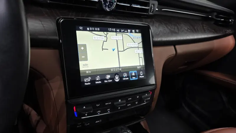 Maserati Quattroporte