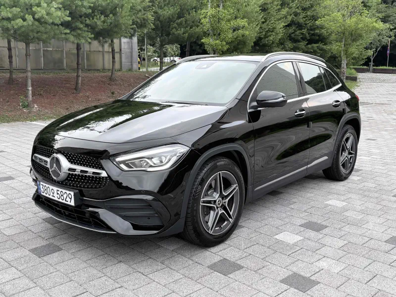 Mercedes-Benz GLA-Class