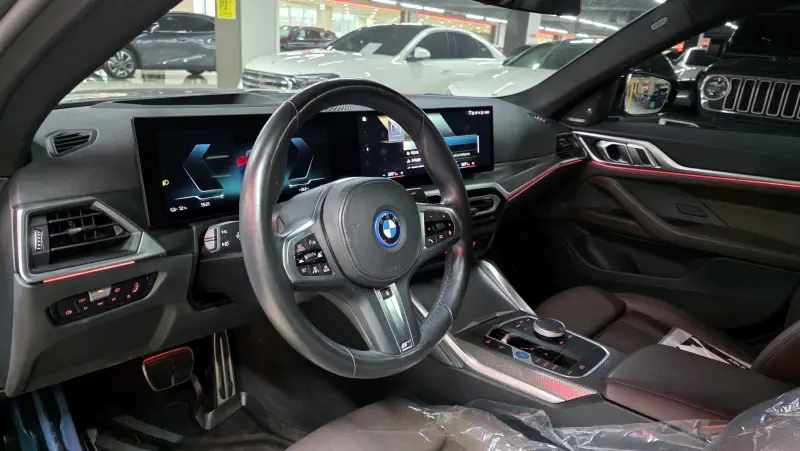 BMW i4