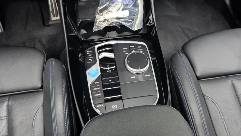 BMW iX3
