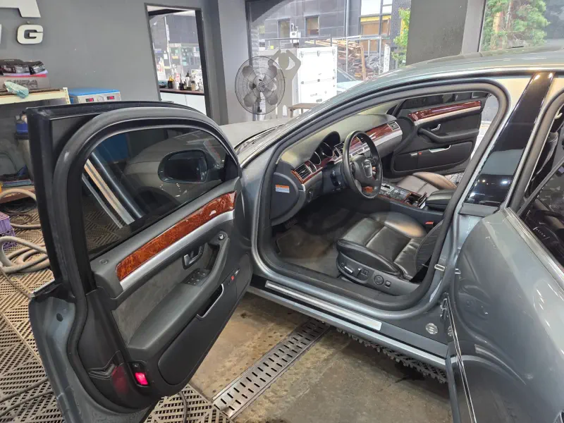 Audi A8