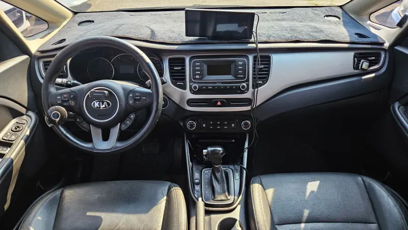 Kia Carens
