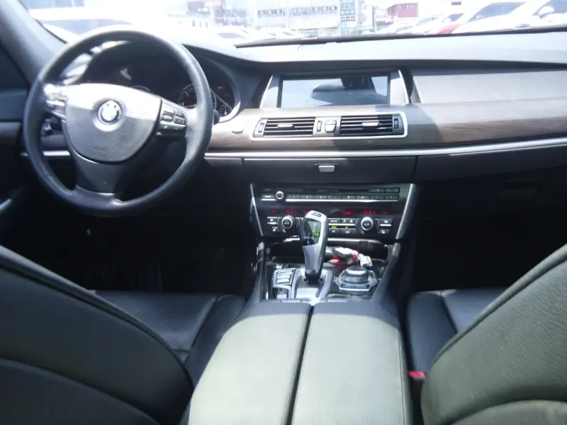 BMW 5-Series Gran Turismo