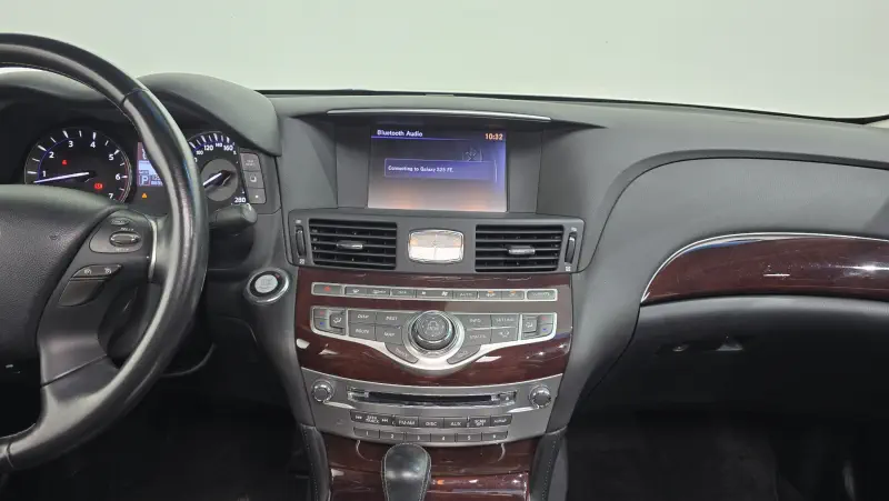 Infiniti M30d