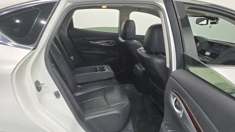 Infiniti M30d