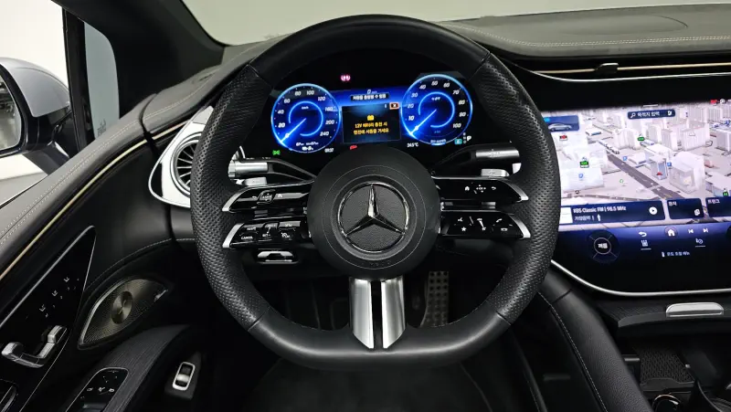 Mercedes-Benz EQS