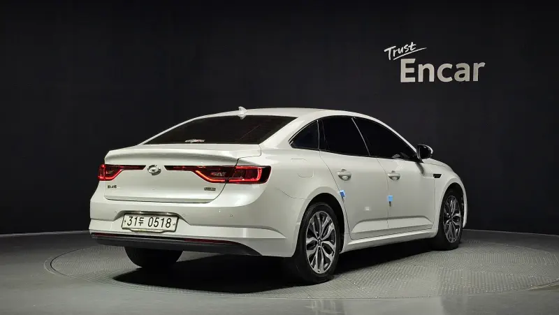 Renault Samsung SM6