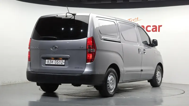 Hyundai Grand Starex