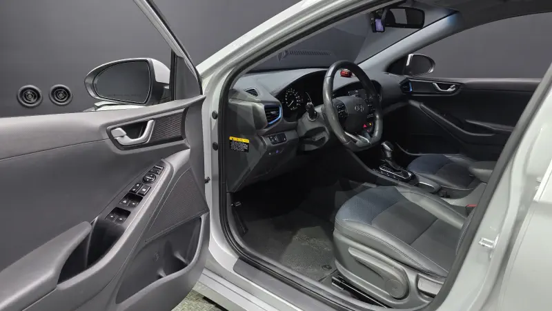 Hyundai Ioniq