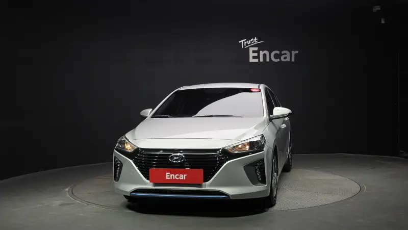 Hyundai Ioniq