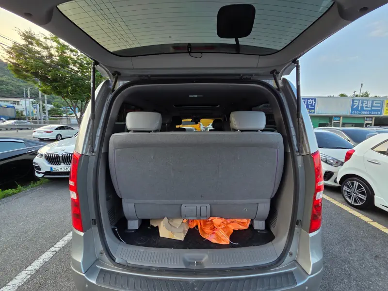 Hyundai Grand Starex