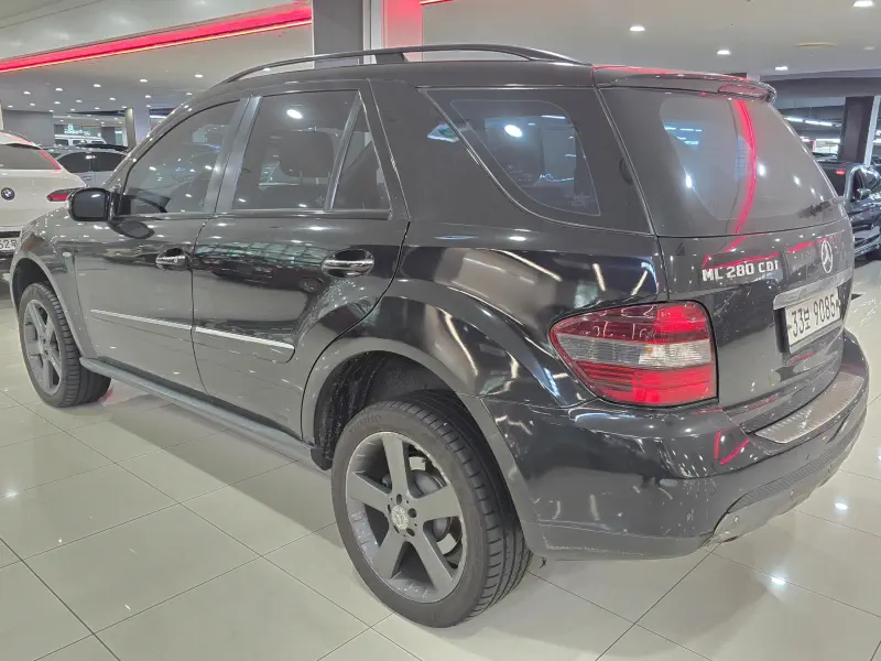 Mercedes-Benz M-class