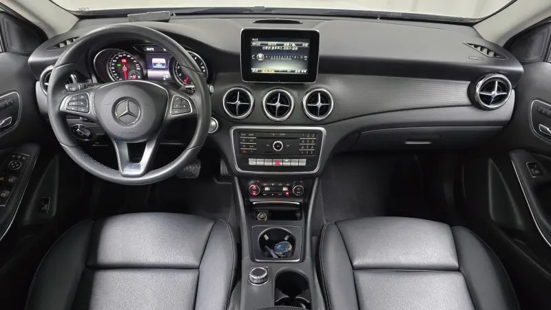 Mercedes-Benz GLA-Class
