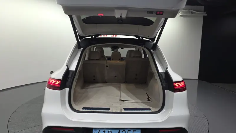 Mercedes-Benz EQS SUV