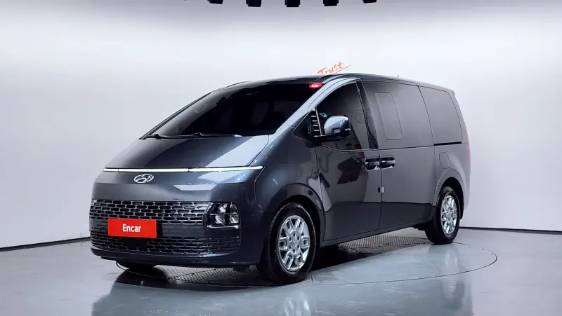 Hyundai Staria