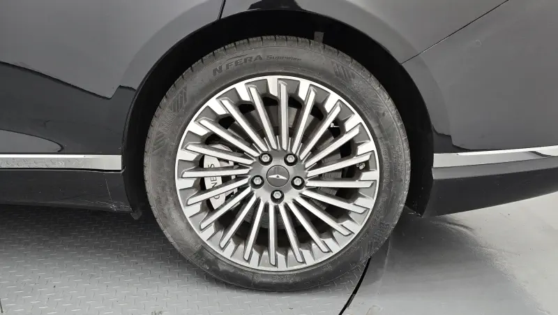 Genesis Electrified G80
