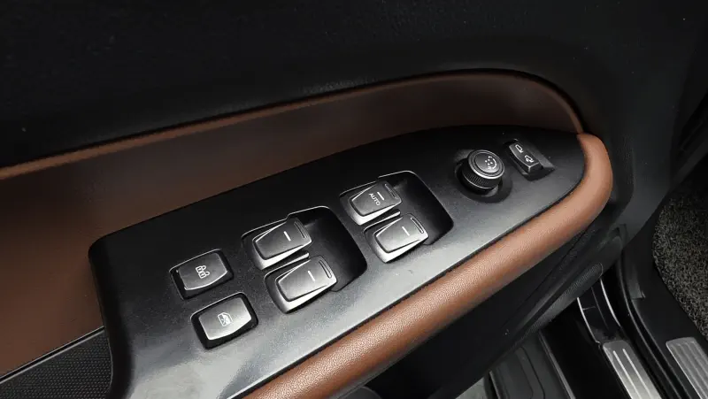 SsangYong Rexton Sports Khan