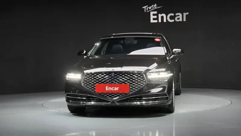 Genesis G90