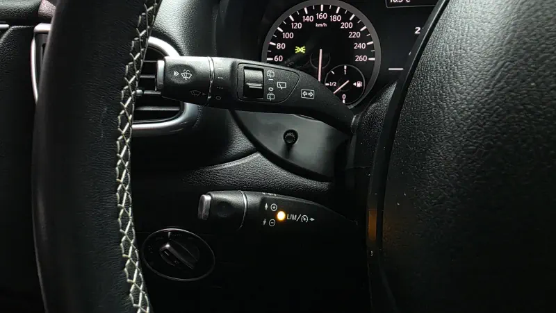 Infiniti Q30