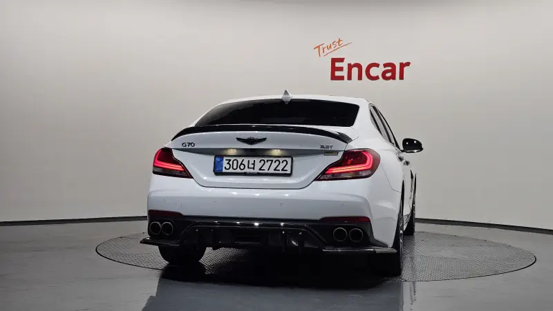 Genesis G70