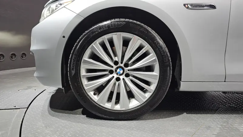 BMW 5-Series Gran Turismo