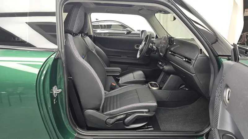 Mini Hatch