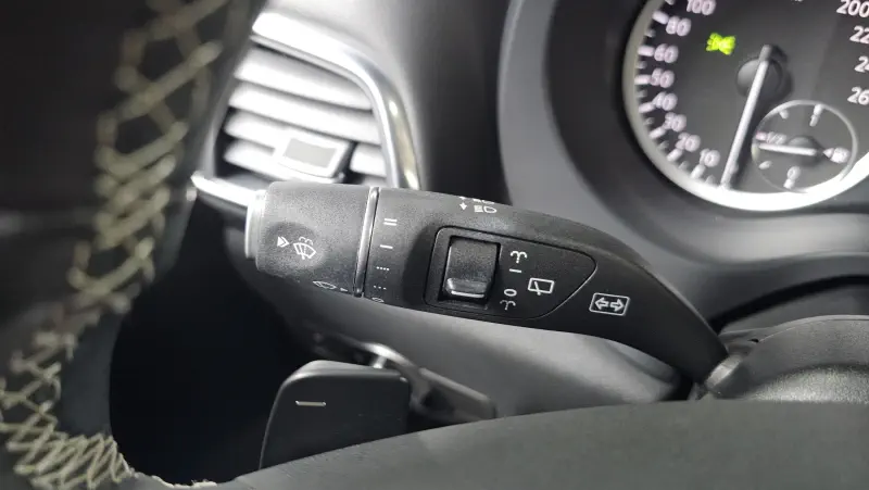 Infiniti Q30