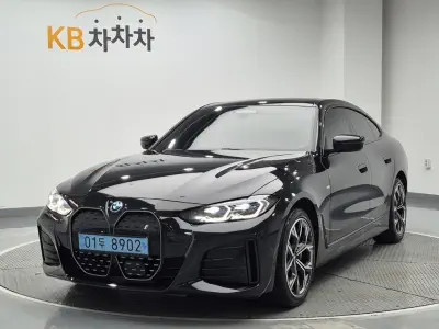 BMW i4