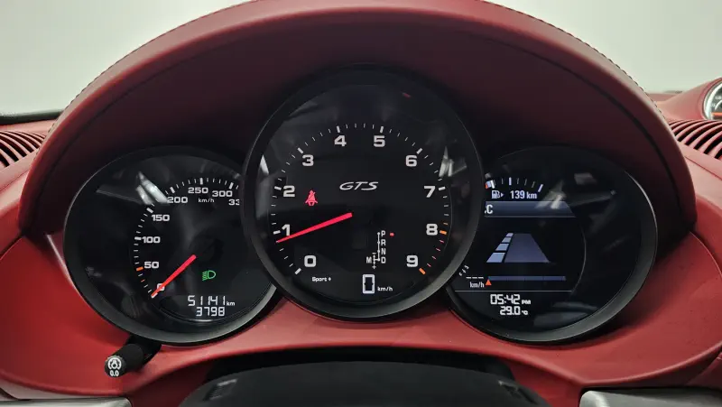 Porsche Cayman