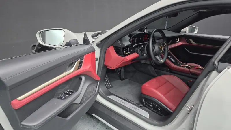 Porsche Taycan