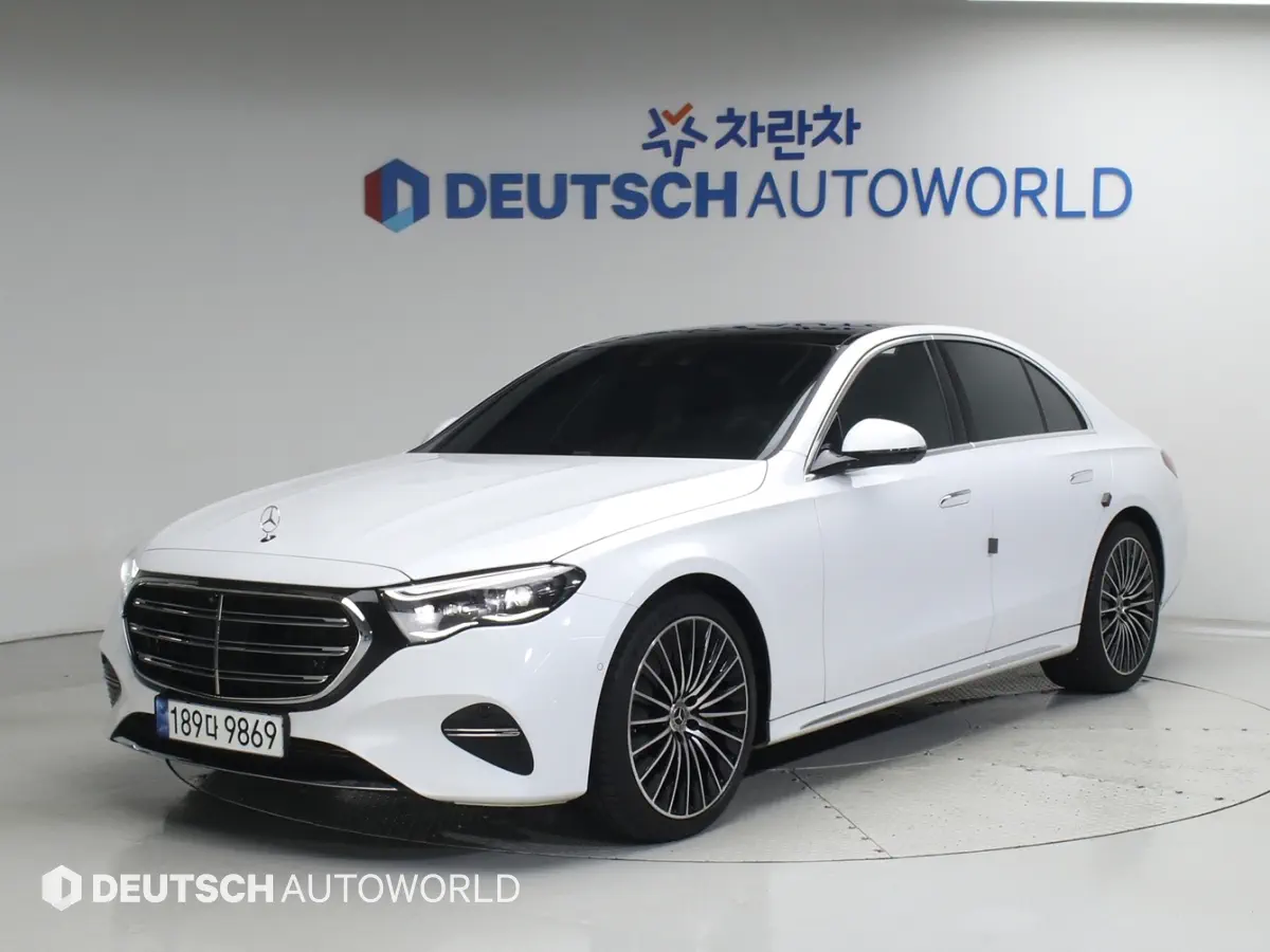 Mercedes-Benz E-Class 2024