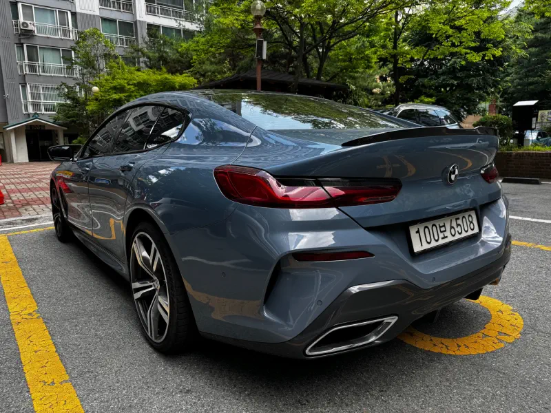 BMW 8-Series