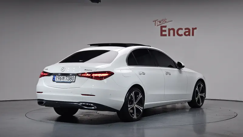 Mercedes-Benz C-Class