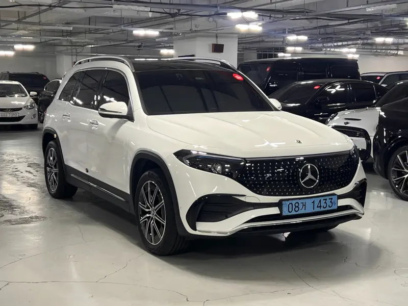 Mercedes-Benz EQB