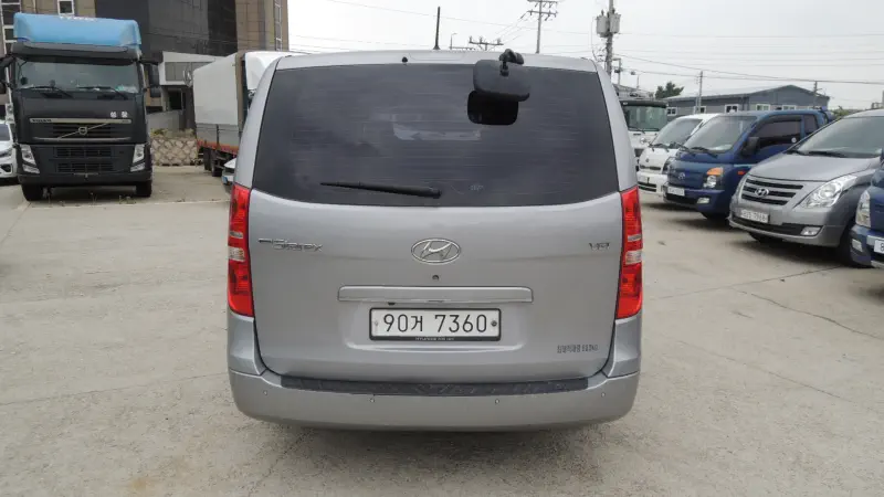 Hyundai Grand Starex