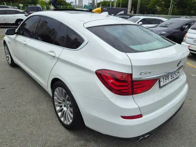 BMW 5-Series Gran Turismo