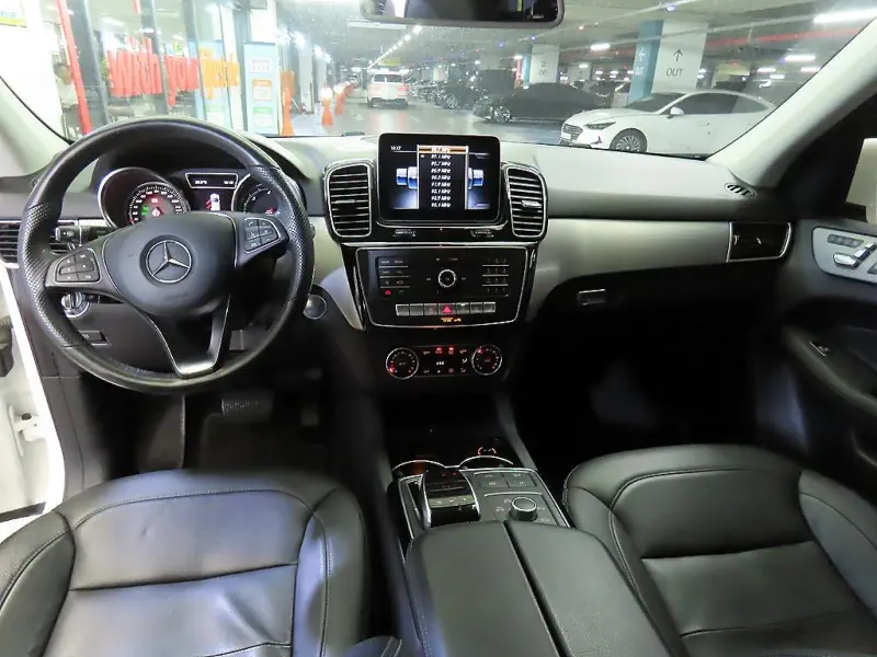 Mercedes-Benz GLE-Class