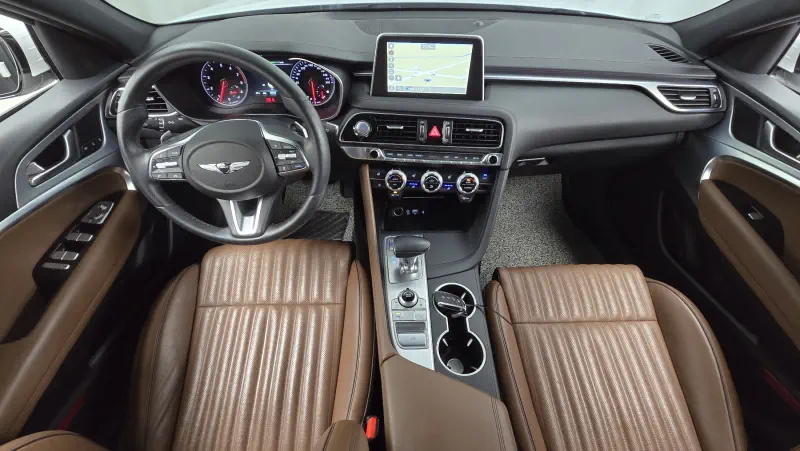 Genesis G70
