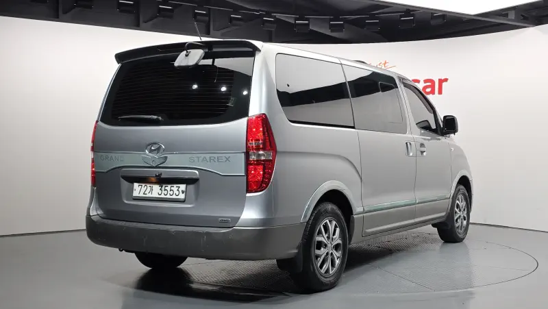 Hyundai Grand Starex
