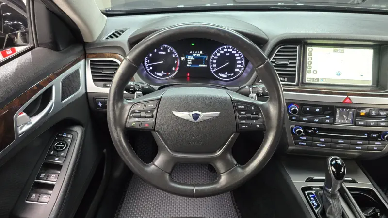 Hyundai Genesis
