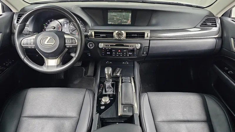 Lexus GS300