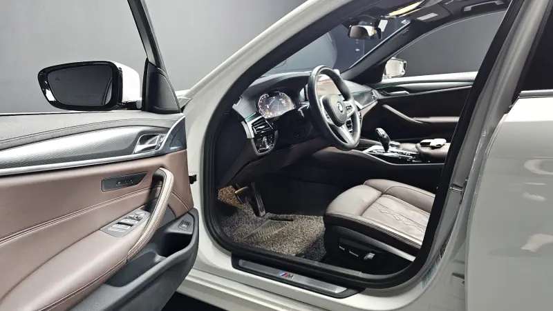 BMW 5-Series