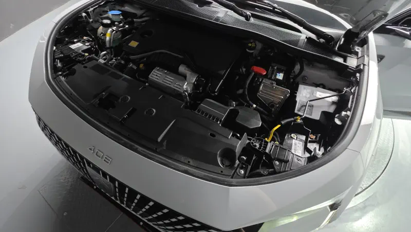 Peugeot 408