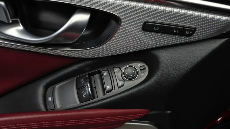 Infiniti Q60