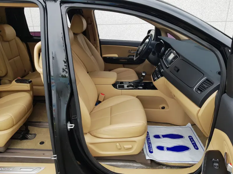 Купить Kia Carnival Jeonbuk из Кореи