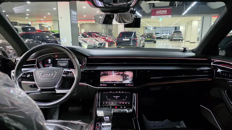 Audi A8