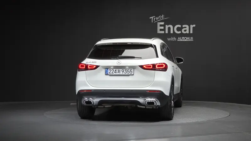 Mercedes-Benz GLA-Class