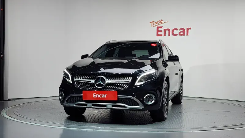 Mercedes-Benz GLA-Class