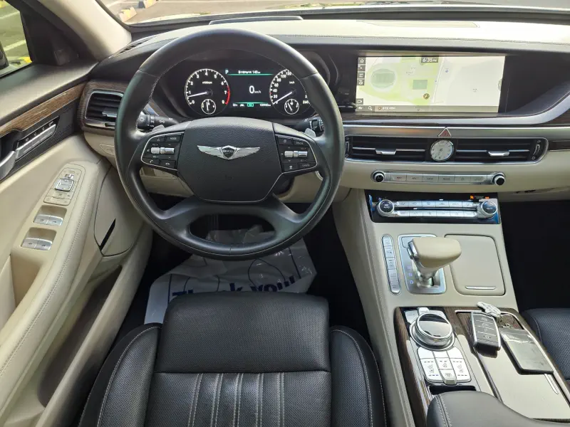 Genesis G90